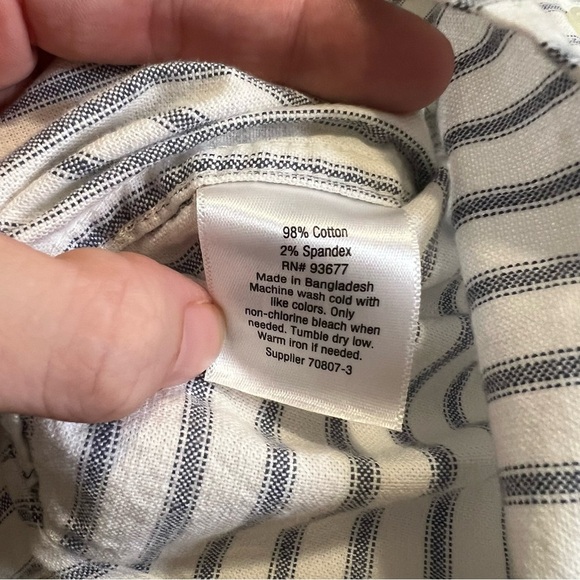 Mutual Weave Women’s Button Down Long Sleeve Shirt Size Small Cotton Stripped - Picture 3 of 8